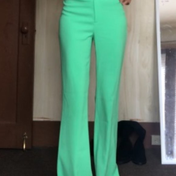 Alice + Olivia, size 8, apple green pants